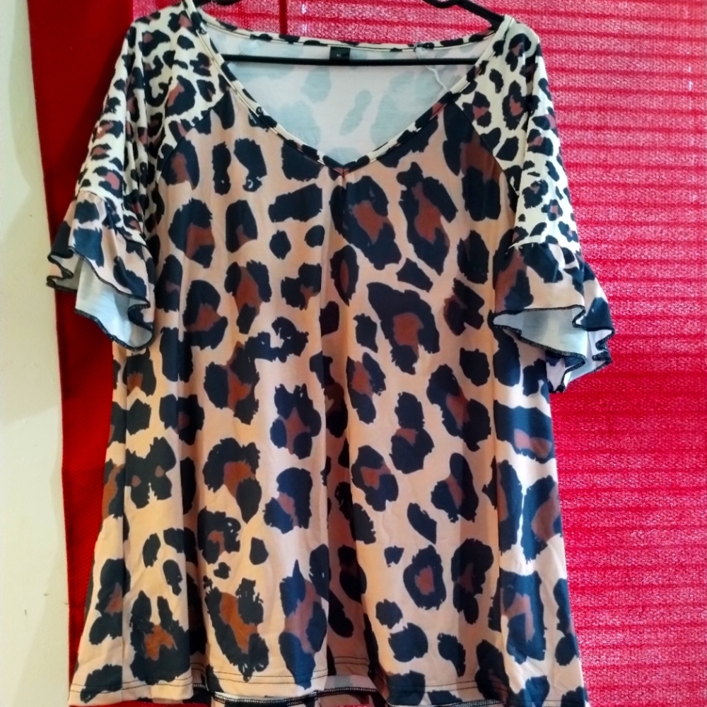 Leopard print women's tunic